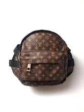 Cargar imagen en el visor de la galería, Love Me Backpack